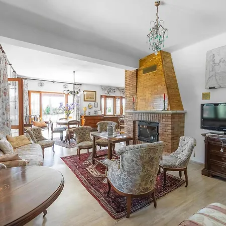 Gorgeous In Holiday home *